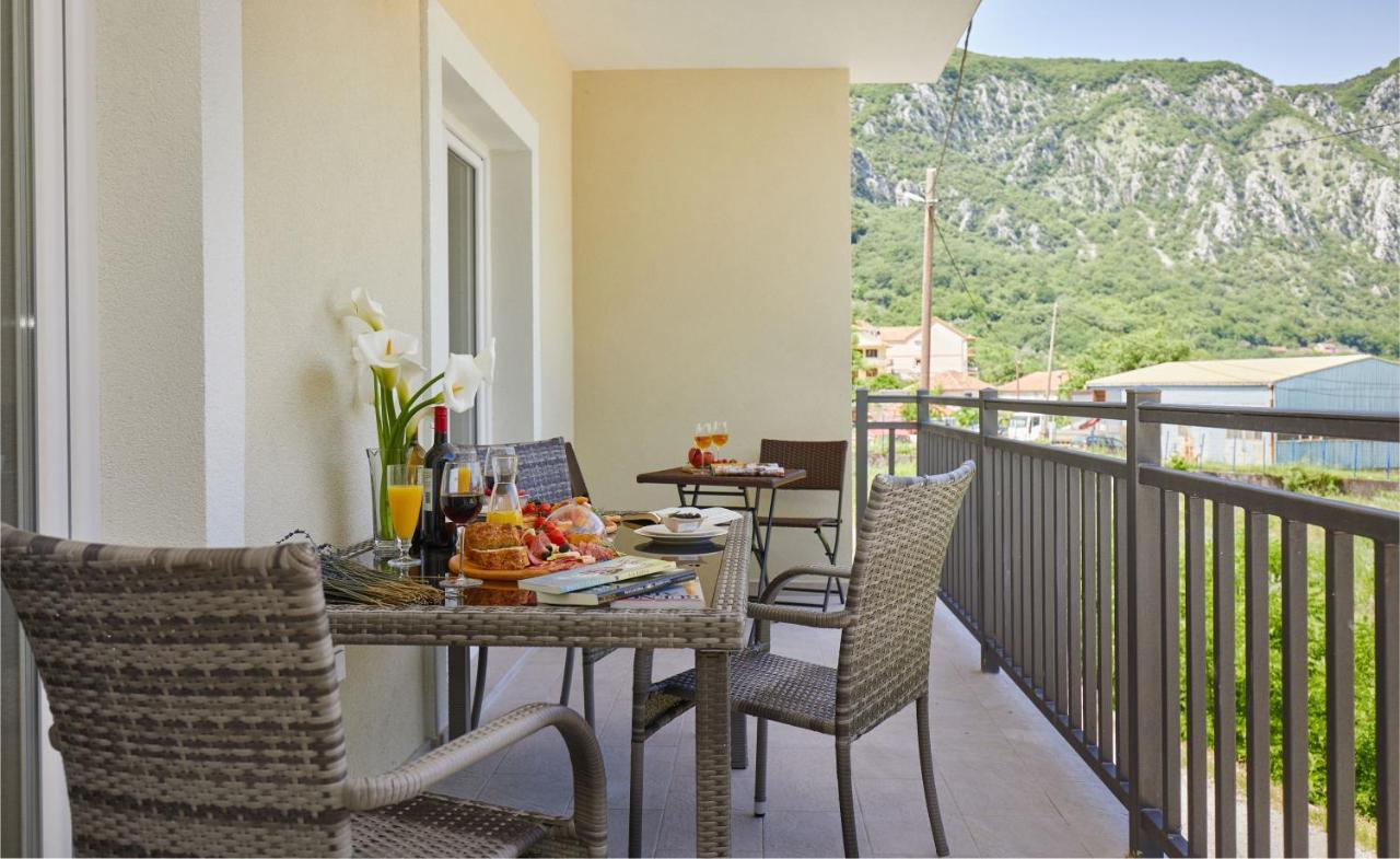 Peaceful Sunhill Apartments Kotor Exteriör bild